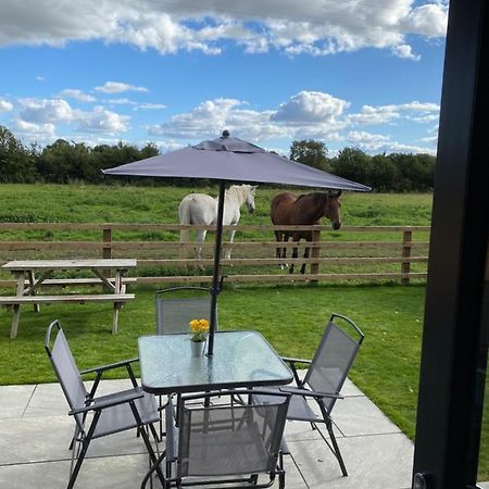 Mowbray Cottages & Glamping South Kilvington Εξωτερικό φωτογραφία